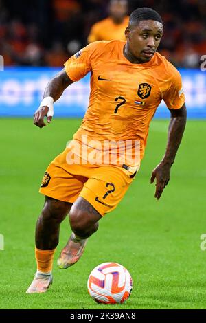 Steven Bergwijn des pays-Bas a photographié en action lors d'un match de football entre les pays-Bas et l'équipe nationale belge les Red Devils, dimanche 25 septembre 2022 à Amsterdam, aux pays-Bas, le sixième et dernier match de la Ligue des Nations A en groupe. BELGA PHOTO LAURIE DIEFFEMBACQ Banque D'Images