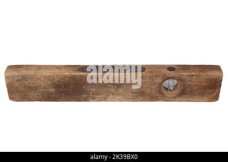 Ancien niveau à bulle en bois vintage isolé sur fond blanc Banque D'Images