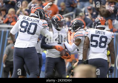 Chicago, États-Unis. 25th septembre 2022. Chicago porte la sécurité Eddie Jackson (4) célèbre une interception contre les Texans de Houston au champ de soldat de Chicago dimanche, 25 septembre 2022. Les ours ont gagné 23-20. Photo par Mark Black/UPI crédit: UPI/Alay Live News Banque D'Images