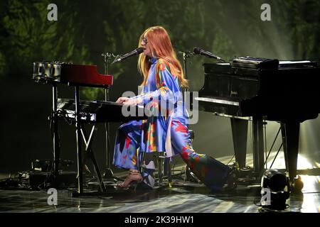 LONDRES, ANGLETERRE: Tori Amos se produit sur scène au London Palladium. Avec: Tori Amos où: Londres, Royaume-Uni quand: 11 mars 2022 crédit: Neil Lupin/WENN Banque D'Images