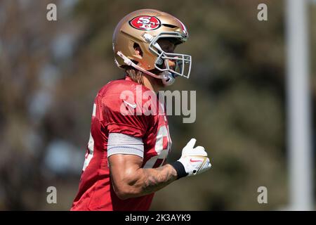 22 septembre 2022 ; Santa Clara, Californie, États-Unis; San Francisco 49ers Tight End George Kittle (85 ans) lors des entraînements au SAP performance Center à côté du Levi’s Stadium. (Stan Szeto/image du sport) Banque D'Images