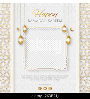 Ramadan Kareem Golden Luxury social Media Post avec modèle de style arabe et espace de copie pour la photo Illustration de Vecteur