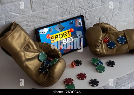 gants de boxe et smartphone avec paris. Banque D'Images