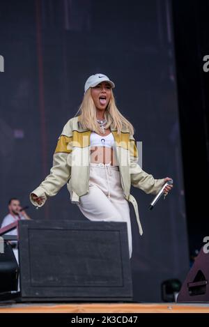 Le rappeur suisse Loredana se présente au festival de Lollapalooza à Berlin Banque D'Images