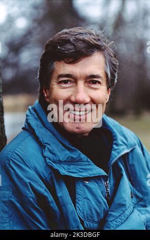 Christian Wolff, deutscher Schauspieler, Synchronsprecher und Hörspielsprecher, Portrait, Deutschland, 1992. Christian Wolff, acteur allemand, acteur vocal et orateur de radio, portrait, Allemagne, 1992. Banque D'Images