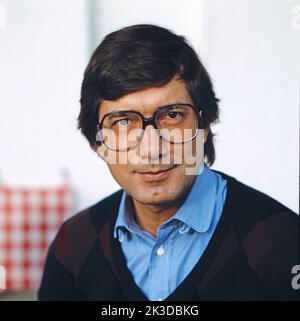 Christian Wolff, deutscher Schauspieler, Synchronsprecher und Hörspielsprecher, Portrait, Deutschland, 1981. Christian Wolff, acteur allemand, acteur vocal et orateur de radio, portrait, Allemagne, 1981. Banque D'Images