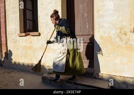 Visite dramatisée au musée de la ville de la compagnie Cal Vidal (Puig-reig, Berguedà, Barcelone, Catalogne, Espagne) ESP: Visita teatralizada en la Colonia Vidal Banque D'Images