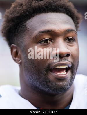 Chicago, Illinois, États-Unis. 25th septembre 2022. - Chicago Bears #58 Roquan Smith célèbre la victoire après le match entre les Houston Texans et les Chicago Bears au Soldier Field à Chicago, il. Crédit : csm/Alay Live News Banque D'Images