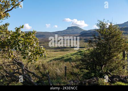 Vue de Ullinish en regardant vers les tables Macleods il s'appelle Healabhal Beag.Isle of Skye Banque D'Images