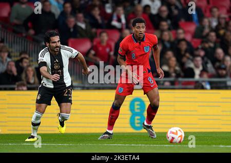 Jude Bellingham (à droite) en Angleterre et Ilkay Gundogan en Allemagne lors du match de l'UEFA Nations League au stade Wembley, Londres. Date de la photo: Lundi 26 septembre 2022. Banque D'Images