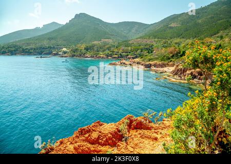Route côtière à Estelle, Côte d'Azur, France Banque D'Images