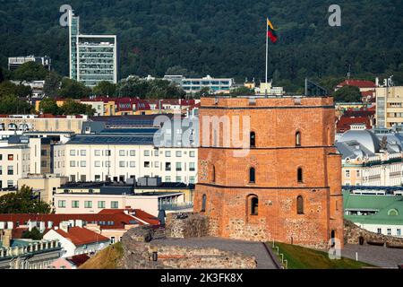 Tour de Gediminas - Château supérieur au sommet de la colline de Gediminas à Vilnius, Lituanie Banque D'Images