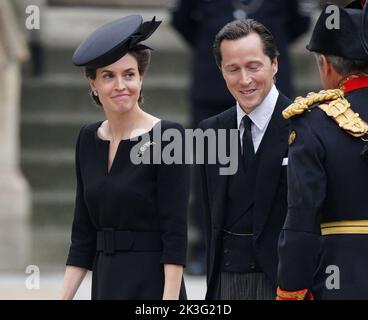 Lady Alexandra Hooper et son mari Thomas Hooper au funéraire d'État de la reine Elizabeth II, tenu à l'abbaye de Westminster, Londres. Date de la photo: Lundi 19 septembre 2022. Banque D'Images