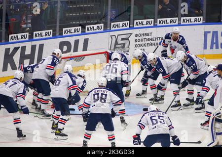 Saint-Pétersbourg, Russie. 26th septembre 2022. Joueur du club de hockey torpille vu en action pendant la Ligue de hockey Kontinental, saison régulière KHL 2022 - 2023 entre SKA Saint-Pétersbourg et Torpedo Nizhny Novgorod au Palais des sports de glace.(score final; SKA Saint-Pétersbourg 3:0 Torpedo Nizhny Novgorod) (photo de Maksim Konstantinov/SOPA Images/Sipa SIPA/Etats-Unis d'Amérique) Banque D'Images