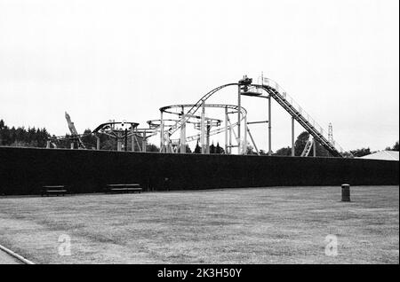 Cobra Rollercoaster, Paultons Park, Ower, Romsey, Hampshire, Angleterre, Royaume-Uni. Banque D'Images