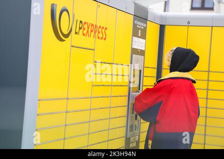 Vilnius, Lituanie 23 septembre 2022 LP Express est un réseau de machines de poste et de services d'expédition qui appartient à la poste lituanienne. Livraison rapide Banque D'Images