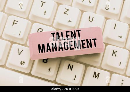 Rédaction affichant le texte gestion des talents acquisition de l'embauche et de la fidélisation d'employés talentueux. Mot pour recruter et retenir des employés talentueux Banque D'Images