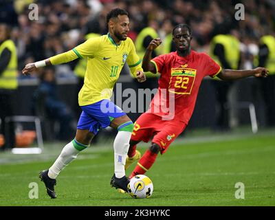 LE HAVRE - (lr) Neymar Junior du Brésil, Kamaldeen Sulemana du Ghana pendant l'International friendly entre le Brésil et le Ghana au Stade Oceane sur 23 septembre 2022 au Havre, France. ANP | hauteur néerlandaise | Gerrit van Keulen Banque D'Images