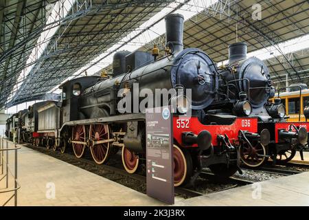 MILAN, ITALIE - 19 MAI 2018 : il s'agit d'une collection de locomotives du début du XXe siècle dans le Musée de la Science et de la technologie. Banque D'Images