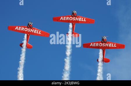 L'équipe d'acrobaties aériennes d'Aeroshell lors d'un salon aérien à Mirabel, au Québec. Banque D'Images