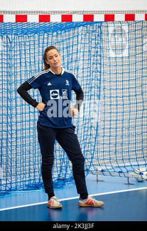 Créteil, France - 27 septembre 2022, Cleopatre Darleux de France pendant la formation de l'équipe française de handball féminin sur 27 septembre 2022 à la Maison du Handball à Créteil, France - photo Antoine Massinon / A2M Sport Consulting / DPPI Banque D'Images
