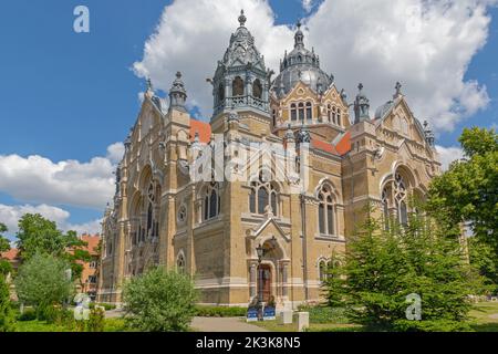 Szeged, Hongrie - 16 juin 2021 : Synagogue Temple Building, rue Josika à Szeged, Hongrie. Banque D'Images