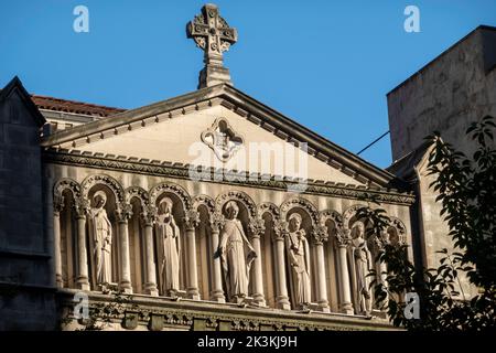 Paroisse catholique romaine de notre Sauveur sur Park Avenue dans le quartier de Murray Hill, New York, États-Unis 2022 Banque D'Images