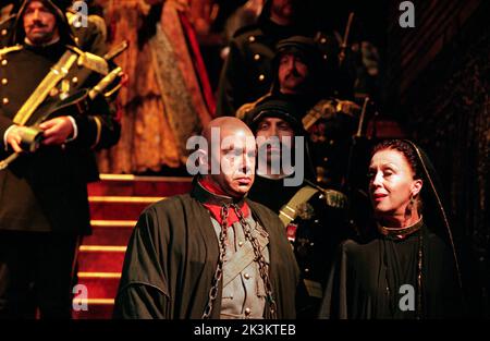 Jonathan Summers (Amonasro), Josephine Barstow (Aida) à AIDA par Giuseppe Verdi à Opera North, Grand Theatre, Leeds, Angleterre 12/09/1997 libretto: Antonio Ghislanzoni chef d'orchestre: Giuliano Carella Direction et design par Philip Parcourir chorégraphie: Geoffrey Cauley éclairage: Gerry Jenkinson Banque D'Images