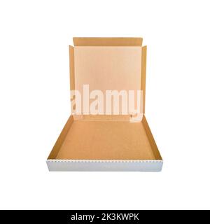Vider la boîte en carton ouverte pour pizza isolée sur fond blanc. Banque D'Images