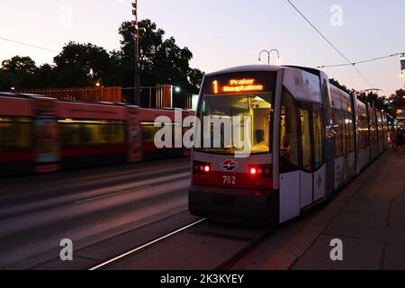 Wien, Straßenbahn, Verkehr, Die Wiener Linien betreiben das größte Verkehrsnetz Österreichs. Banque D'Images