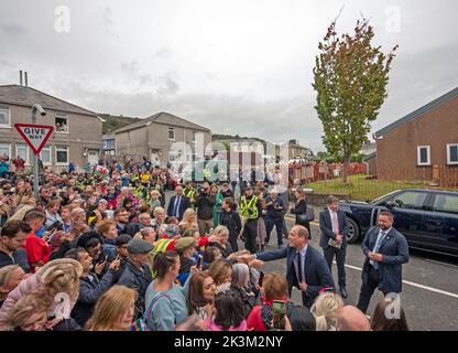 Swansea, Royaume-Uni. 27th septembre 2022. Le Prince William et Catherine Princess du pays de Galles lors de leur visite à Swansea cet après-midi. La paire royale a visité l'église St Thomas à Swansea qui soutient les gens dans la région et à travers Swansea. Credit: Phil Rees/Alamy Live News Banque D'Images