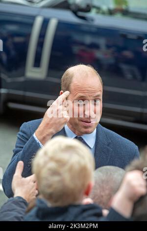 Swansea, Royaume-Uni. 27th septembre 2022. Le Prince William et Catherine Princess du pays de Galles lors de leur visite à Swansea cet après-midi. La paire royale a visité l'église St Thomas à Swansea qui soutient les gens dans la région et à travers Swansea. Credit: Phil Rees/Alamy Live News Banque D'Images