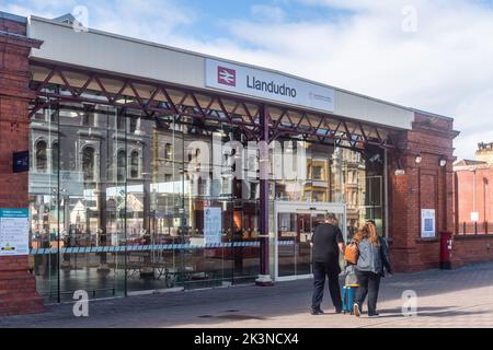 Gare de Llandudno, au nord du pays de Galles, Royaume-Uni. Banque D'Images