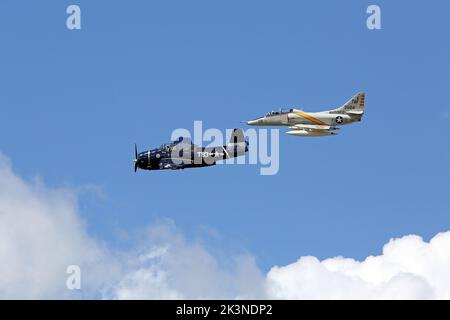 L'avion pendant le tonnerre au-dessus du Michigan Air Show Banque D'Images