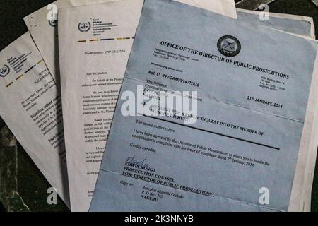 Nakuru, Kenya, 27/09/2022, a View of lettres to Josephat Mureithi, frère du journaliste kenyan tué William Munuhe, qui a été tué sur 14 janvier 2003, alors qu'il a aidé la police et le Bureau fédéral des enquêtes des États-Unis (FBI) à traquer le fugitif de génocide rwandais, Felicien Kabuga. La famille de Munuhe est toujours en quête de justice 19 ans plus tard. Felicien Kabuga (89), a été chassé de sa cachette en France après 26 ans en course et sera présenté au mécanisme résiduel international des tribunaux pénaux de la Haye de l'ONU pour répondre aux accusations de génocide et de crimes contre l'humanité. Banque D'Images