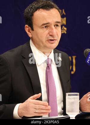Tokyo, Japon. 28th septembre 2022. Le Premier ministre du Kosovo, Albin Kurti, s'exprime mercredi au Club des correspondants étrangers du Japon à Tokyo, 28 septembre 2022. Kurti est maintenant à Tokyo pour assister aux funérailles d'État de l'ancien Premier ministre japonais Shinzo Abe. Credit: Yoshio Tsunoda/AFLO/Alay Live News Banque D'Images