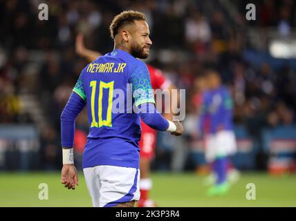 Paris, France - 27 septembre 2022, Neymar Jr du Brésil pendant le match international de football, match de football entre le Brésil et la Tunisie sur 27 septembre 2022 au stade du Parc des Princes à Paris, France - photo Jean Catuffe / DPPI Banque D'Images