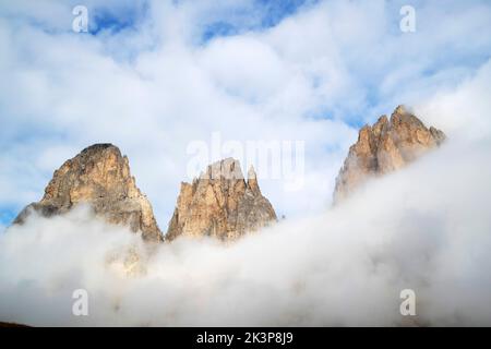 Documentation photographique des Dolomites du groupe Sasso Lungo Banque D'Images