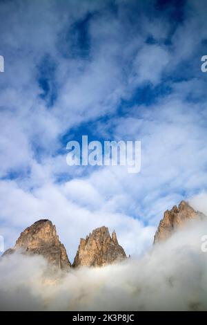 Documentation photographique des Dolomites du groupe Sasso Lungo Banque D'Images