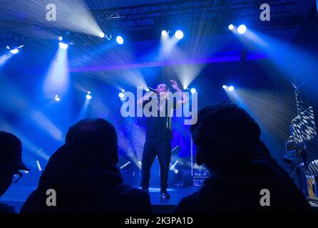 O2 Academy Edinburgh, Royaume-Uni. 27th septembre 2022. Ian Brown, avant-première de la Stone Rose, joue en solo à l'académie O2 d'Édimbourg. La foule d'Édimbourg a applaudi et a chanté son nom pendant et à la fin de l'ensemble pendant environ 90 minutes. Crédit photo : phil wilkinson/Alay Live News Banque D'Images