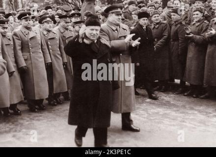 Podsdam, GDR - 01.22.1963: Khrouchtchev N. S. lors d'une rencontre des soldats de la garnison GSVG. Des soldats et des commandants militaires rencontrent le Secrétaire général Banque D'Images