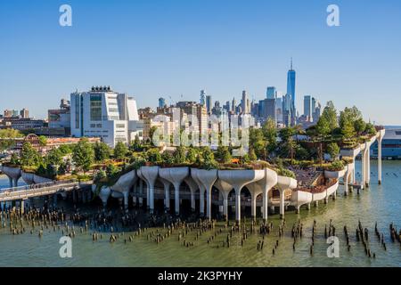 Little Island Artificial Island Park, Pier 55, Manhattan, New York, États-Unis Banque D'Images