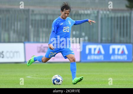 Castel di Sangro, Italie , 26 septembre , 2022 photographié de gauche à droite, Emanuel Vignato de l'Italie pendant le match de football amical U21 Italie / Japon crédit: Massimo Insabato / Alay Live News Banque D'Images