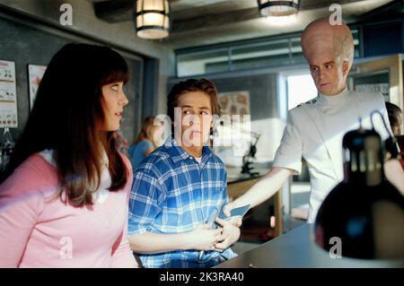 Mary Elizabeth Wiplace, Michael Angarano & Kevin McDonald film: Sky High (USA 2005) personnages: Gwen Grayson,Wwill Stronghold & M. medulla Directeur: Mike Mitchell 24 juillet 2005 **AVERTISSEMENT** cette photographie est destinée à un usage éditorial exclusif et est protégée par les droits d'auteur de WALT DISNEY PICTURES et/ou du photographe attribué par la Société de film ou de production et ne peut être reproduite que par des publications dans le cadre de la promotion du film ci-dessus. Un crédit obligatoire pour LES IMAGES DE WALT DISNEY est requis. Le photographe doit également être crédité lorsqu'il est connu. Aucune utilisation commerciale ne peut être accordée sans écrit Banque D'Images