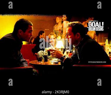 Kuno Becker, Alessandro Nivola et Sean Pertwee film de l'affiche : but! (2005) personnages : Santiago Munez, Gavin Harris et Directeur : Danny Cannon 08 septembre 2005 **AVERTISSEMENT** cette photographie est destinée à un usage éditorial exclusif et est protégée par les droits d'auteur de DISNEY et/ou du photographe attribué par la Société de film ou de production et ne peut être reproduite que par des publications dans le cadre de la promotion du film ci-dessus. Un crédit obligatoire pour DISNEY est requis. Le photographe doit également être crédité lorsqu'il est connu. Aucune utilisation commerciale ne peut être accordée sans l'autorisation écrite de la Société du film. Banque D'Images