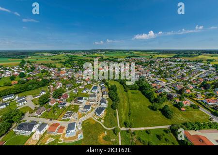 Vue aérienne d'Adelsried, un village près d'Augsbourg Banque D'Images