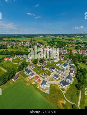 Vue aérienne d'Adelsried, un village près d'Augsbourg Banque D'Images