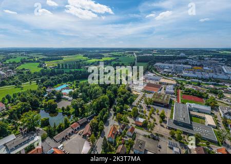 Vue aérienne sur la belle petite ville appelée Weißenhorn en Bavière Banque D'Images