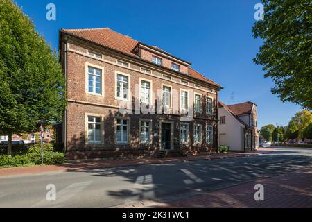 Allemagne, Velen, Bocholter AA, Hohe Mark Westmuensterland nature Park, Muensterland, Westphalie, Rhénanie-du-Nord-Westphalie, NRW, Ancien bureau des gardes forestiers, ancien hôtel-château Becker, bâtiment en brique Banque D'Images