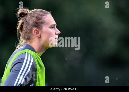 DUIVENDRECHT, PAYS-BAS - SEPTEMBRE 28 : Vivianne Miedema d'Arsenal lors du match de qualification de la Ligue des champions de l'UEFA entre Ajax Amsterdam et le FC Arsenal à de Toekomst sur 28 septembre 2022 à Duivendrecht, pays-Bas (photo de Jan Mulder/Orange Pictures) Banque D'Images